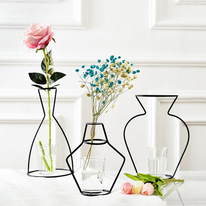 Retro Iron Table Vase | Metal Plant Holder with Vintage Industrial Charm